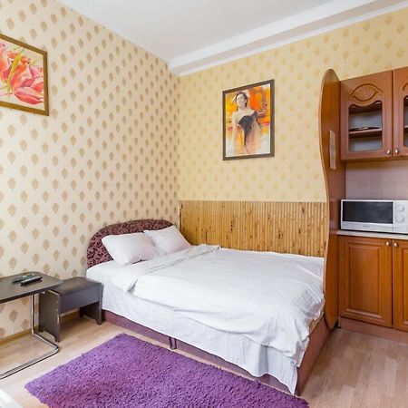 Квартира В Центрі На Вулиці Шевченка 12 Дуже Комфортна Недалеко Біля Вокзалу Liov Exterior foto